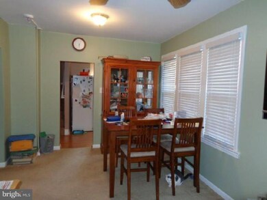 818 Bergen St, Gloucester City, NJ 08030 - photo 5