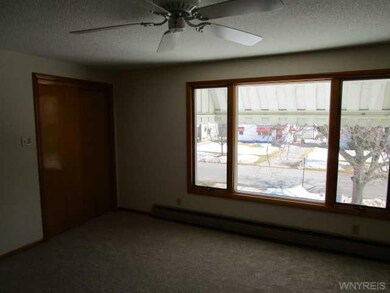 Living Room HUGE LIVING ROOM WITH LARGE WINDOW WIT
