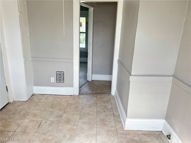1278 E 115th St unit 2, Cleveland, OH 44108 - photo 7