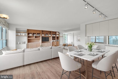 Green Hill Condominiums unit E-906, Wynnewood, PA 19096 - photo 7