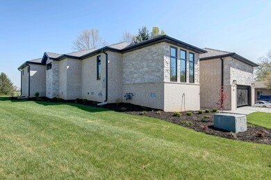 Villa Way (3)
