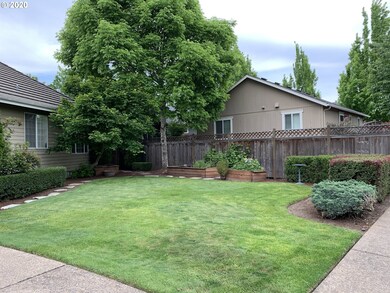 2403 Park View Dr, Eugene, OR 97408 - photo 5