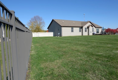 1235 Edna Cir, Ottawa, IL 61350 - photo 4