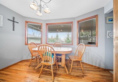 1221 Paulita Dr, Medford, OR 97504 - photo 7