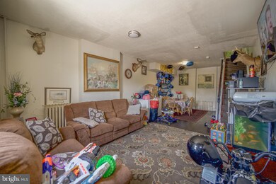 529 E Lafayette St, Norristown, PA 19401 - photo 2