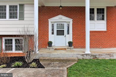 13327 Nassau Dr, Woodbridge, VA 22193 - photo 3