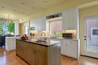 KITCHEN.jpg mls