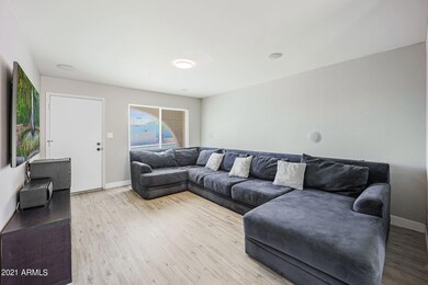 Living Rm