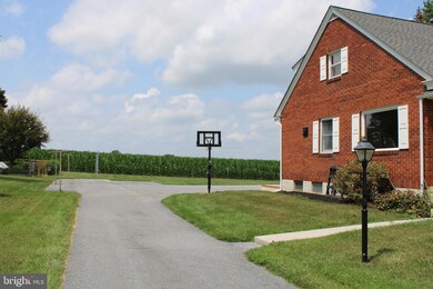 122 Voganville Rd, New Holland, PA 17557 - photo 4