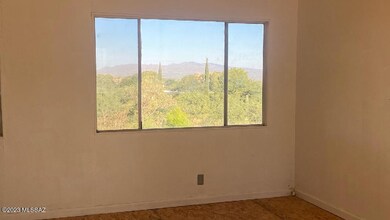 Beverly Circle living room looking NW