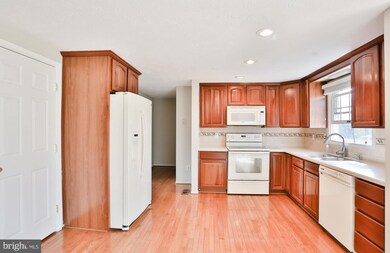 15504 Battersea Rd, Dumfries, VA 22025 - photo 5