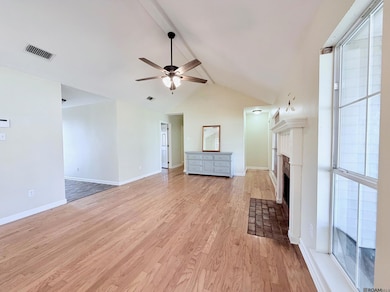 17047 Hunters Trace W, Prairieville, LA 70769 - photo 3