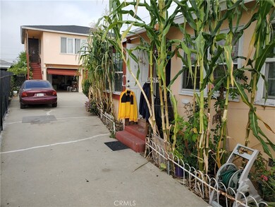 10513 Burin Ave, Inglewood, CA 90304 - photo 4