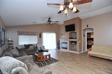 Neutral colors throughout