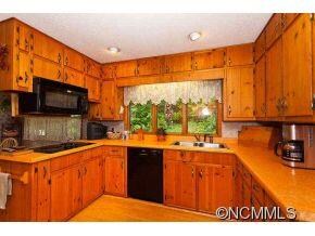 Bright kitchen
