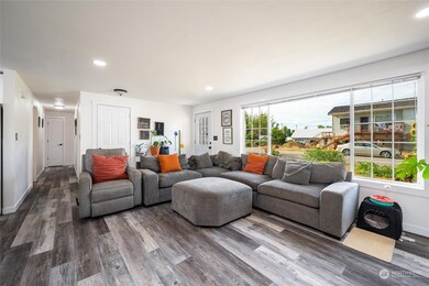 515 Third St, Sumas, WA 98295 - photo 6