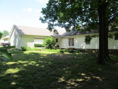 111 Lantern Ln, Shelbyville, TN 37160 - photo 3