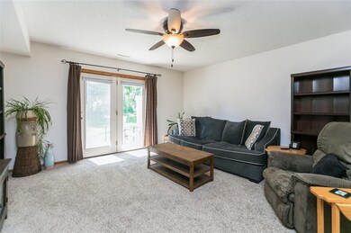 1495 Daleview Dr unit 2, Marion, IA 52302 - photo 5