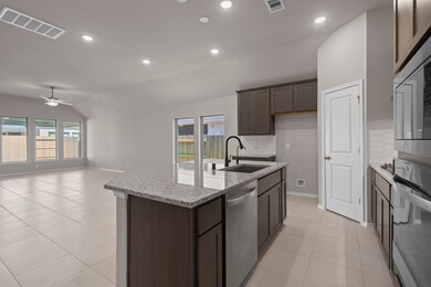 1020 Shoal Creek Trail, Conroe, TX 77304 - photo 7