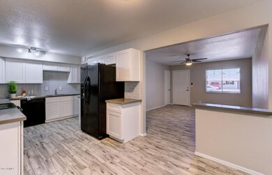 IMG_2420_1_2_3_4_5_6Interior01