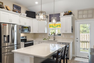 129 Laurel Oaks Dr, Freeport, FL 32439 - photo 3