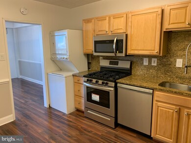 Skyline Plaza unit 1417S, Baileys Crossroads, VA 22041 - photo 4