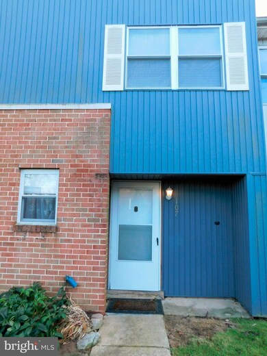 107 Argyll Ct unit 8, Downingtown, PA 19335 - photo 4