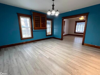 1420 1st St N, Newton, IA 50208 - photo 3