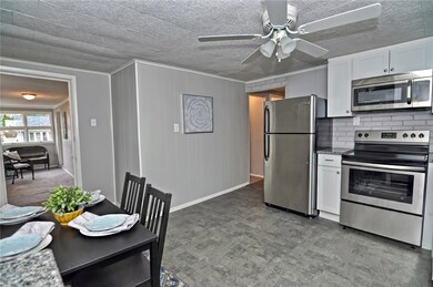 83 Silver Spring Ave, Riverside, RI 02915 - photo 7