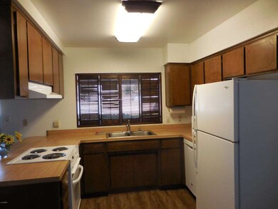 OPen & Bright Kitchen