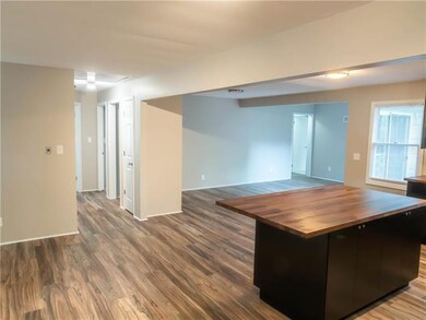 6126 Earnshaw St, Shawnee, KS 66216 - photo 6