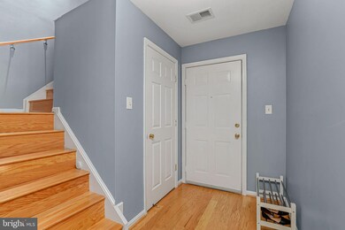 8807 Stone Ridge Cir unit 303, Pikesville, MD 21208 - photo 4