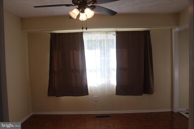 12614 Milburn Ln, Bowie, MD 20715 - photo 7