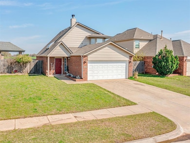1011 SW 22nd St, Moore, OK 73170 - photo 3