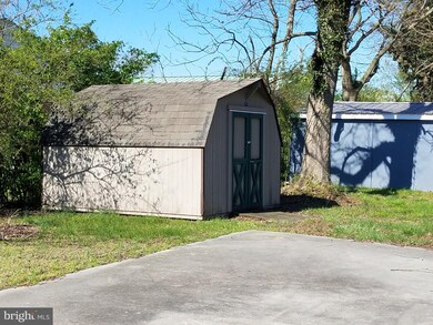 1211 Cedar St, Pocomoke City, MD 21851 - photo 4