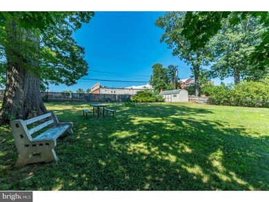 13 Taylor Rd, Conshohocken, PA 19428 - photo 4