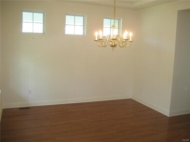 2453 Napa Dr, Easton, PA 18040 - photo 5