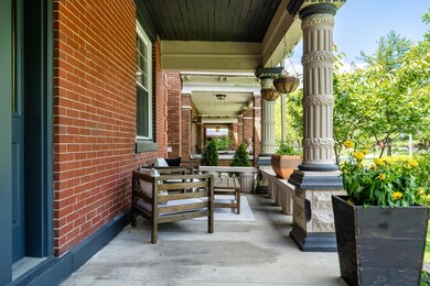 725 Wilson Ave_MLS_05