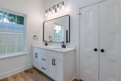 405 North Chestnut S Foster St unit B, Tomball, TX 77375 - photo 6