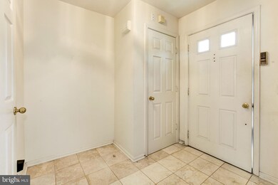 6 Kimberlys Ct, Baltimore, MD 21244 - photo 4
