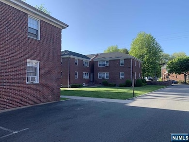 171-183 Fort Lee Rd unit 181-1C, Teaneck, NJ 07666 - photo 4