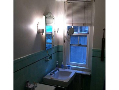 Full Bath.