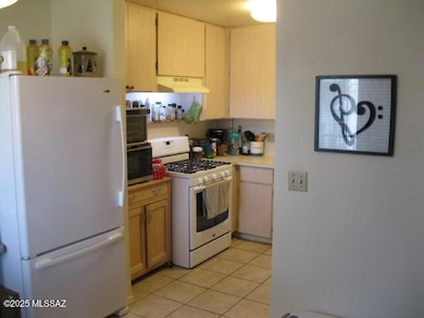 842 S Langley Ave unit 206, Tucson, AZ 85710 - photo 2