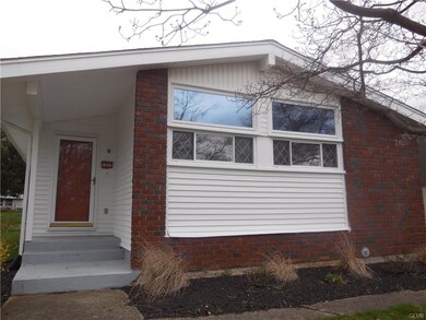 1572 Kadel Dr, Bethlehem, PA 18018 - photo 3