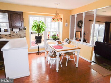 878 Mystic Ln, Norristown, PA 19403 - photo 6