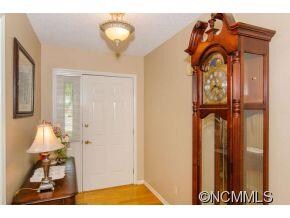 8 Park Ridge Ct, Asheville, NC 28803 - photo 2