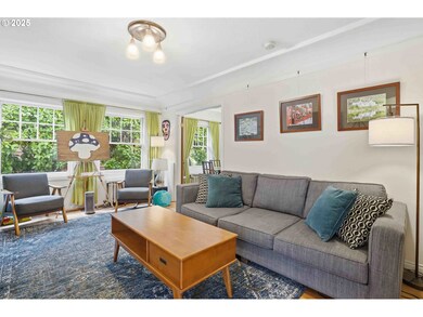 2250 NE Flanders St unit 3, Portland, OR 97232 - photo 6