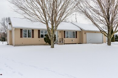 53001 Vineyard Ln, Mattawan, MI 49071 - photo 2