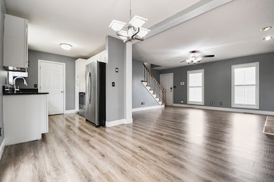 2021 Windmeade Dr, Clarksville, TN 37042 - photo 7