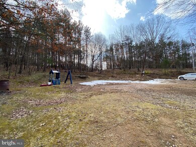 191 Honeysuckle Ln, Berkeley Springs, WV 25411 - photo 7